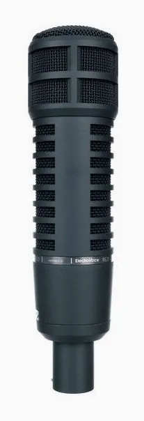 EV RE20-Black, de XLR-aansluiting onderaan