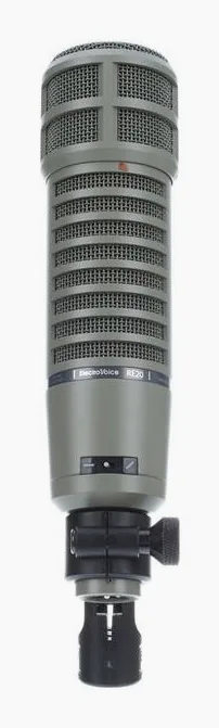 EV RE20 Bundle, het frontale grillewerk