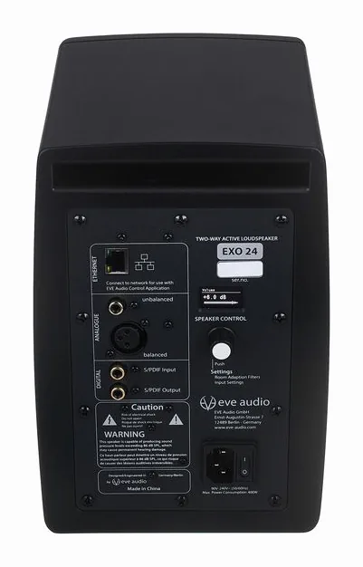 EVE Audio EXO 24, het logo en de afwerking