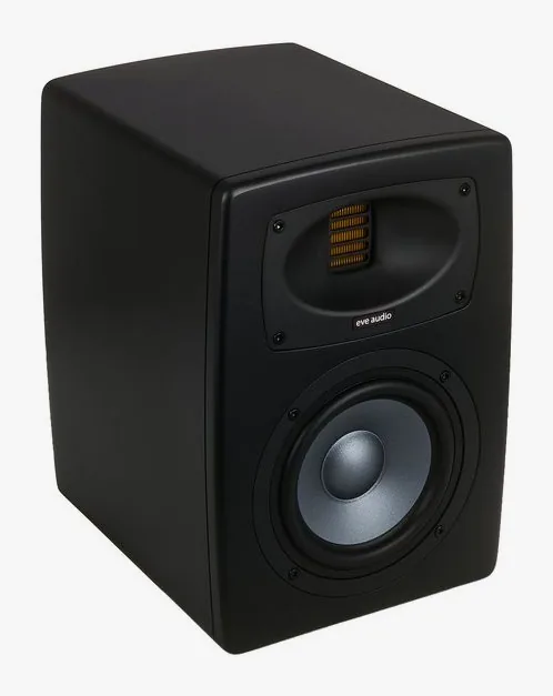 EVE Audio EXO 25, het frontpaneel met de woofer en tweeter