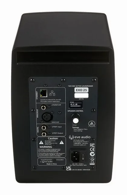 EVE Audio EXO 25, de bassreflexpoort