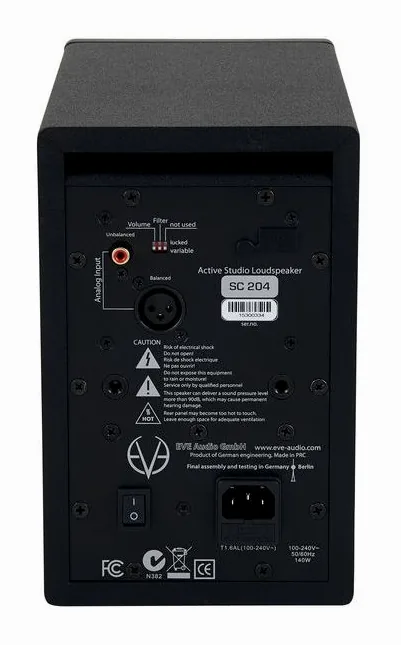 EVE Audio SC204, de bassreflexpoort