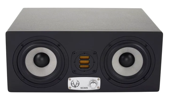 EVE Audio SC305, het frontpaneel met de woofer en tweeter