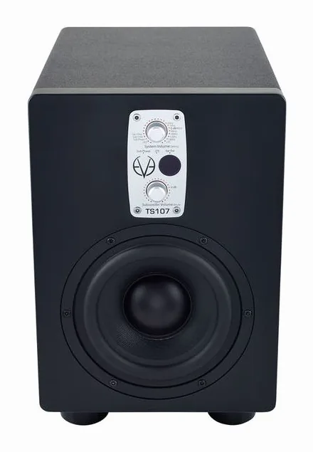 EVE Audio TS107, het frontpaneel met de woofer en tweeter