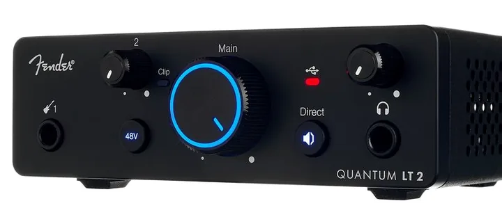 Fender Studio Quantum Complete Bundle, het voorpaneel met de draaiknoppen