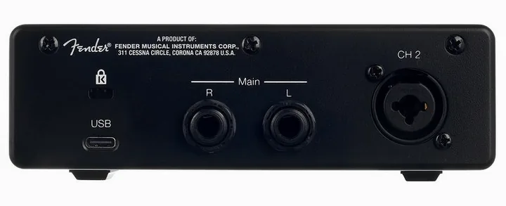 Fender Studio Quantum Complete Bundle, de bovenkant van het apparaat