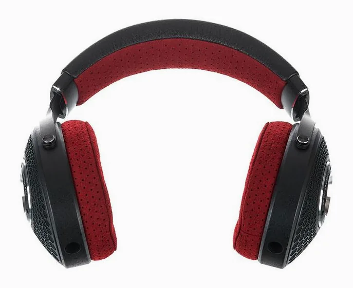 Focal Clear MG Professional, het opgevouwen model