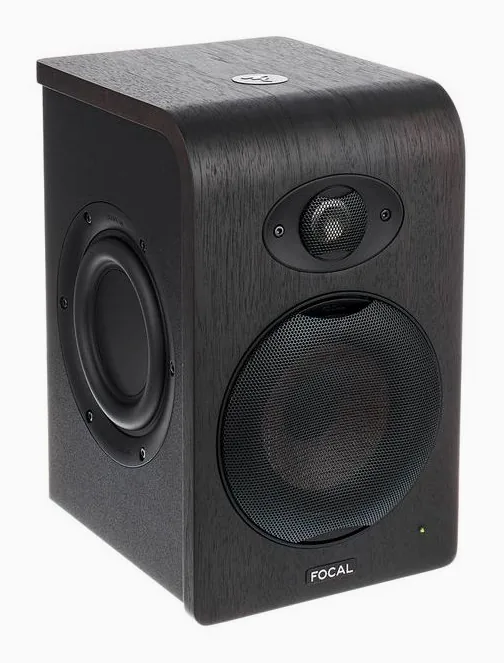 Focal Shape 50, de regelaars aan de achterzijde