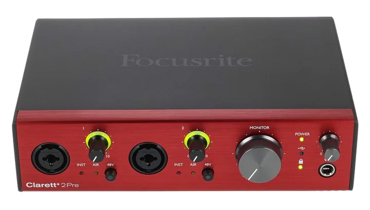 Focusrite Clarett+ 2Pre, het voorpaneel met de draaiknoppen