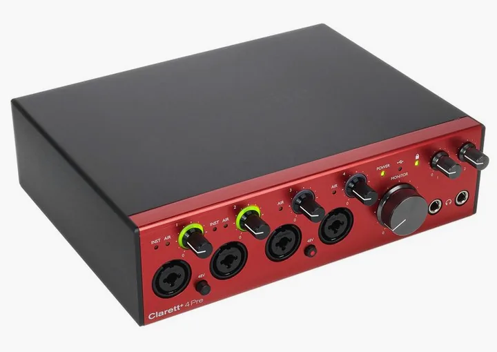 Focusrite Clarett+ 4Pre, het voorpaneel met de draaiknoppen