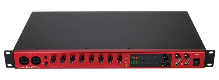 Focusrite Clarett+ 8Pre, de aansluitingen aan de achterkant