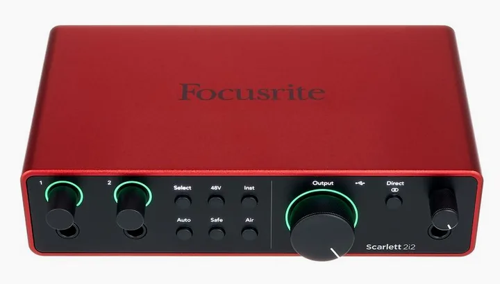 Focusrite Scarlett 2i2 Studio 4th Gen., het voorpaneel met de draaiknoppen