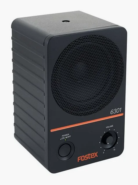 Fostex 6301NX, de bassreflexpoort