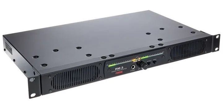 Fostex RM-3, het logo en de afwerking