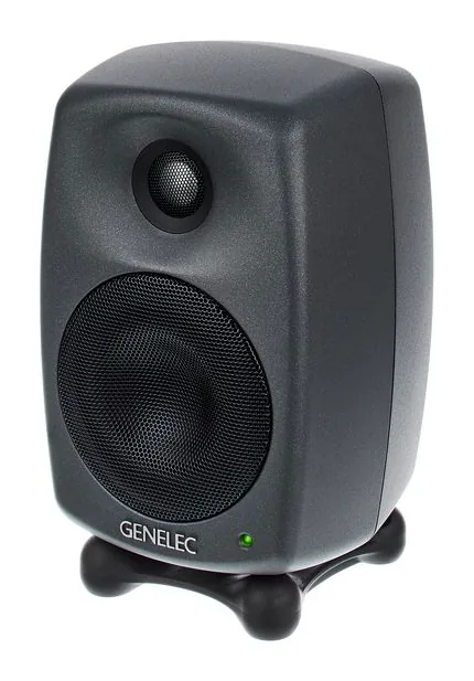 Genelec 8020 DPM ARC Studio Bundle, de bassreflexpoort