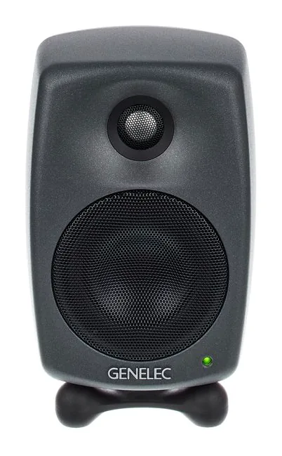 Genelec 8020 DPM Stand Bundle BK, de bassreflexpoort