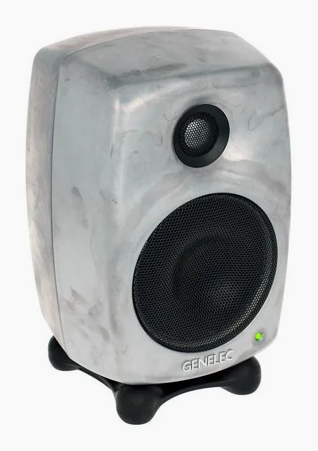 Genelec 8020 RAW, de bassreflexpoort