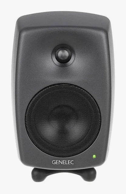 Genelec 8030 CP Stand Bundle, het frontpaneel met de woofer en tweeter
