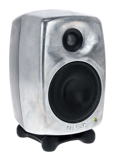 Genelec 8320 RAW, het frontpaneel met de woofer en tweeter