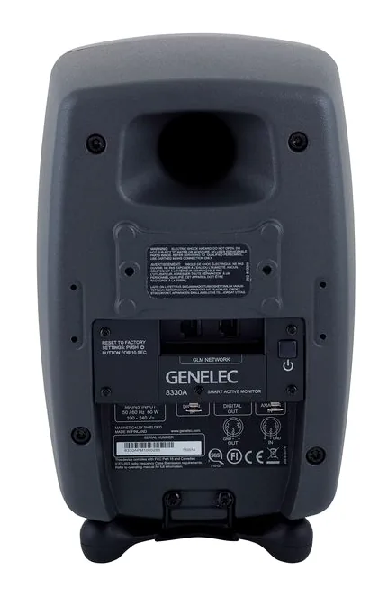Genelec 8330 AP Pack, de achterkant met de aansluitingen