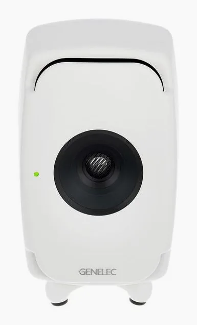 Genelec 8331 WH, de achterkant met de aansluitingen