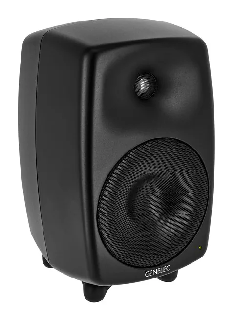 Genelec 8350 AMM, de achterkant met de aansluitingen