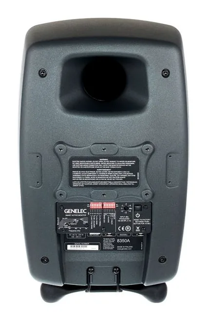 Genelec 8350 APM, de behuizing van opzij