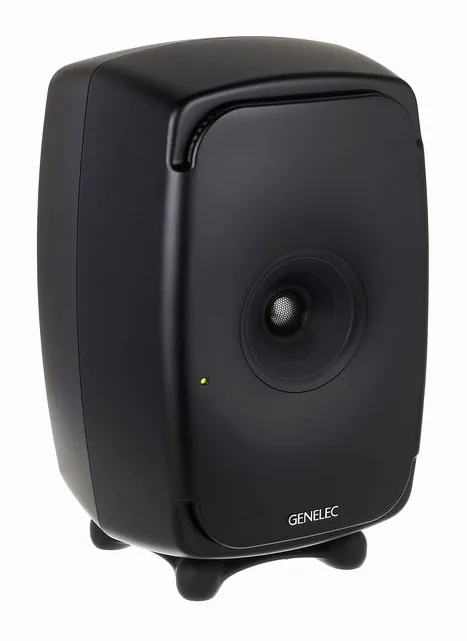 Genelec 8351BM, het logo en de afwerking