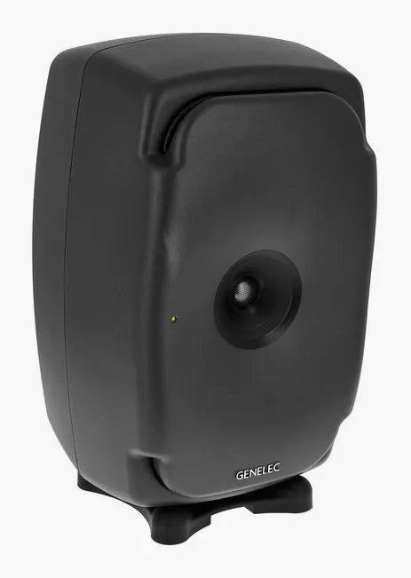 Genelec 8361 AP, het frontpaneel met de woofer en tweeter