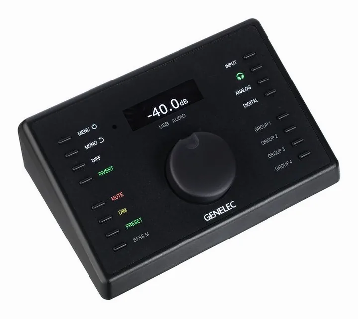 Genelec 9320A Reference Controller, de behuizing van opzij