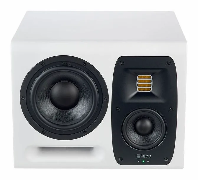 HEDD Type 20 MK2 Left White, het logo en de afwerking