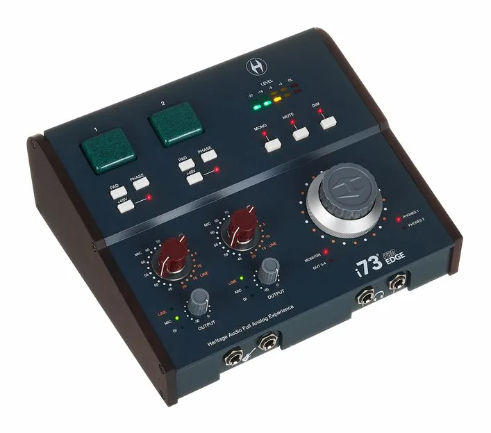 Heritage Audio i73 Pro Edge, het voorpaneel met de draaiknoppen