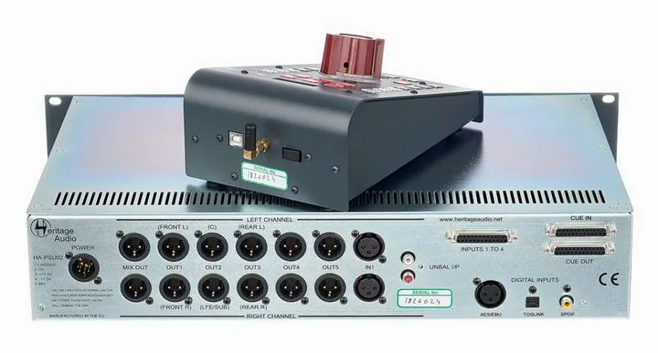 Heritage Audio RAM System 5000, de bassreflexpoort