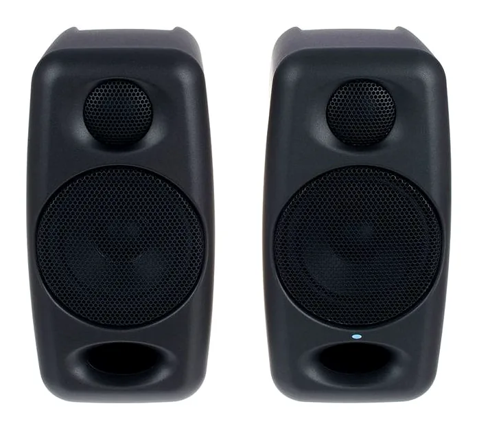 IK Multimedia iLoud Micro Monitor Bag Bundle, het frontpaneel met de woofer en tweeter