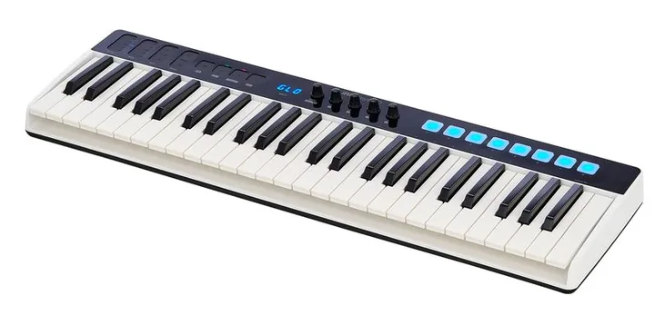 IK Multimedia iRig Keys I/O 49 Bundle, het voorpaneel met de draaiknoppen