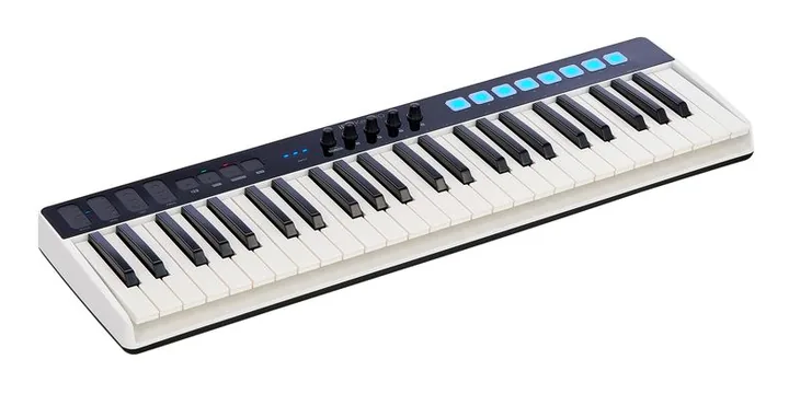 IK Multimedia iRig Keys I/O 49 Bundle, de aansluitingen aan de achterkant