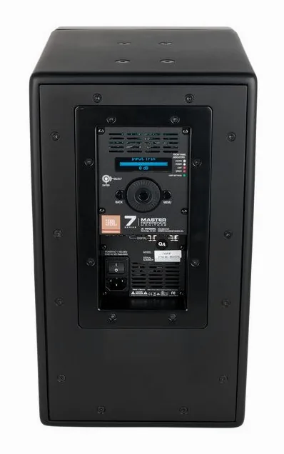 JBL 708P, het logo en de afwerking