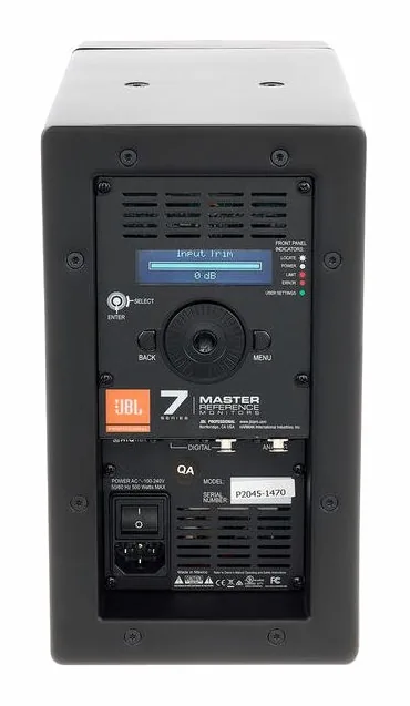 JBL 705P, het frontpaneel met de woofer en tweeter