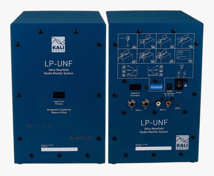 Kali Audio LP-UNF Blue, de bassreflexpoort