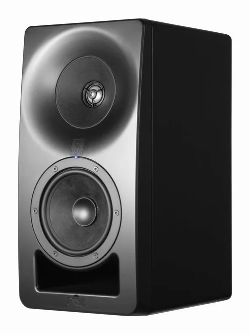Kali Audio SM-5, de achterkant met de aansluitingen