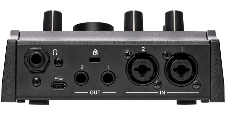 Korg microAUDIO 22, de bovenkant van het apparaat