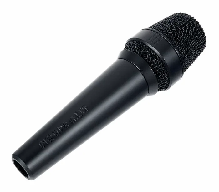 Lewitt MTP 840 DM, de XLR-aansluiting onderaan