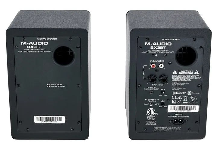 M-Audio BX3BT, het frontpaneel met de woofer en tweeter
