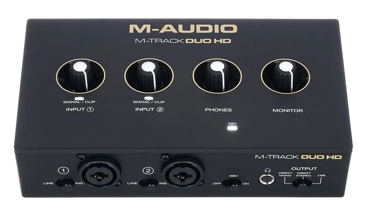 M-Audio M-Track Duo HD, de aansluitingen aan de achterkant
