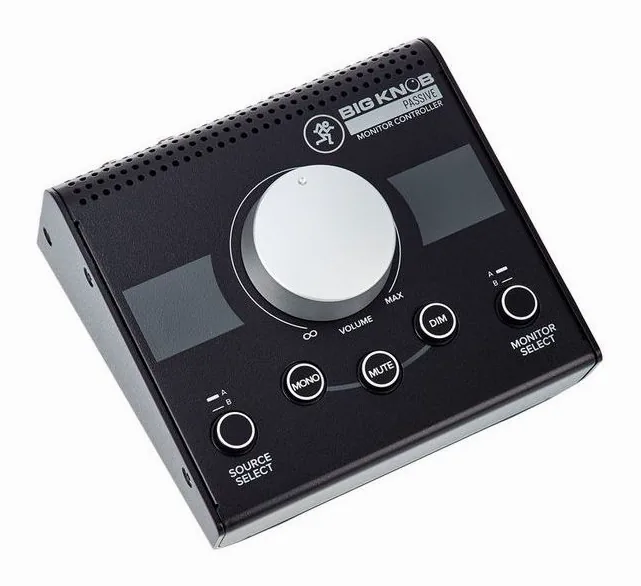 Mackie Big Knob Passive, de regelaars aan de achterzijde