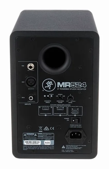 Mackie MR524, het frontpaneel met de woofer en tweeter