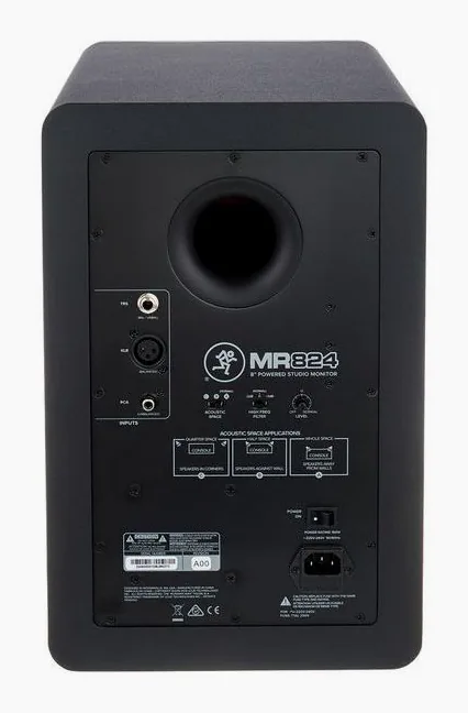Mackie MR824, de bassreflexpoort