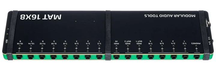 Modular Audio Tools MAT 16X8, de aansluitingen aan de achterkant