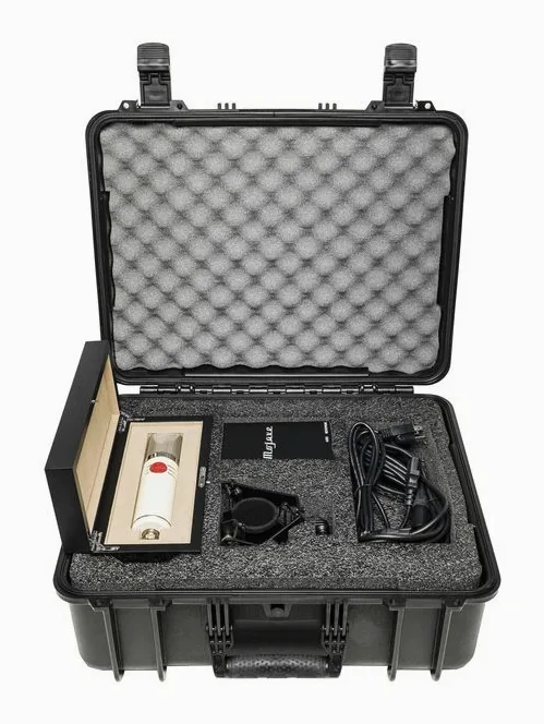 Mojave MA-1000 DS, het frontale grillewerk