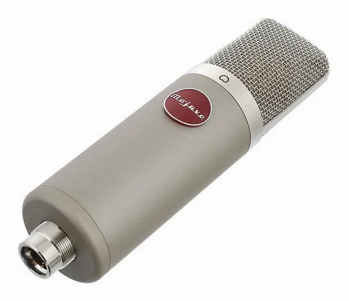 Mojave MA-200 SN, het frontale grillewerk